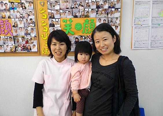 『痛みで首が回らず、車の運転が辛い・・』と子育て中のママさんがご来院